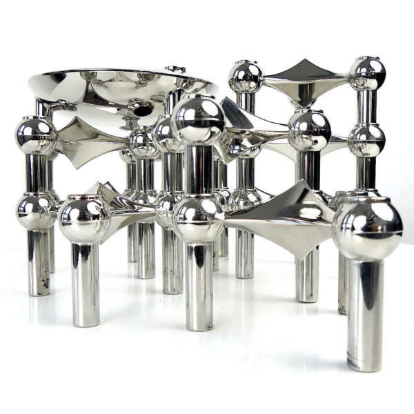 Set de 10 bougeoirs modulables tripodes et coupelle Fritz Nagel (face)