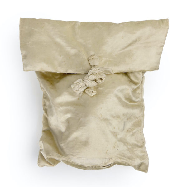 Masque Hannya rare et prestigieux en bois léger (sac)