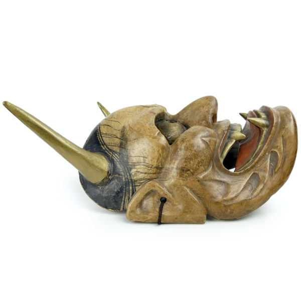 Masque Hannya rare et prestigieux en bois léger (profil)