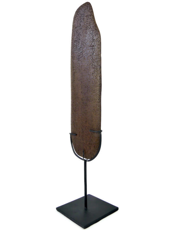 Rongorongo Rapa Nui plaquette en bois ciselé soclé Île de Pâques
(3/4)