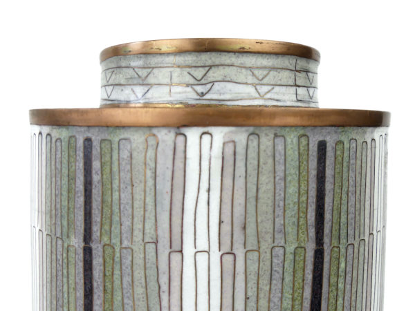 Pot à thé bambou vert de gris en cloisonné Fabienne Jouvin (détail)