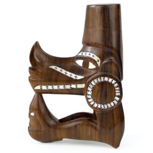 Tête de pirogue Nguzu Nguzu des îles Salomon Mélanésie (profil)