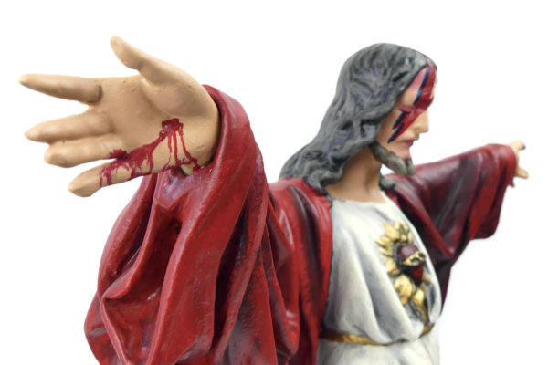 Jesus Aladdin Sane statue religieuse en plâtre polychrome revisitée (détail 3/4)
