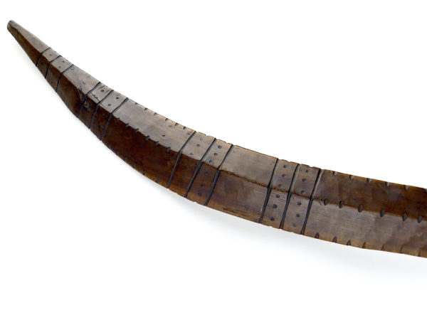 Sabre salomonais ancien en bois dur sculpté originaire de l’Archipel des Salomon (détail)