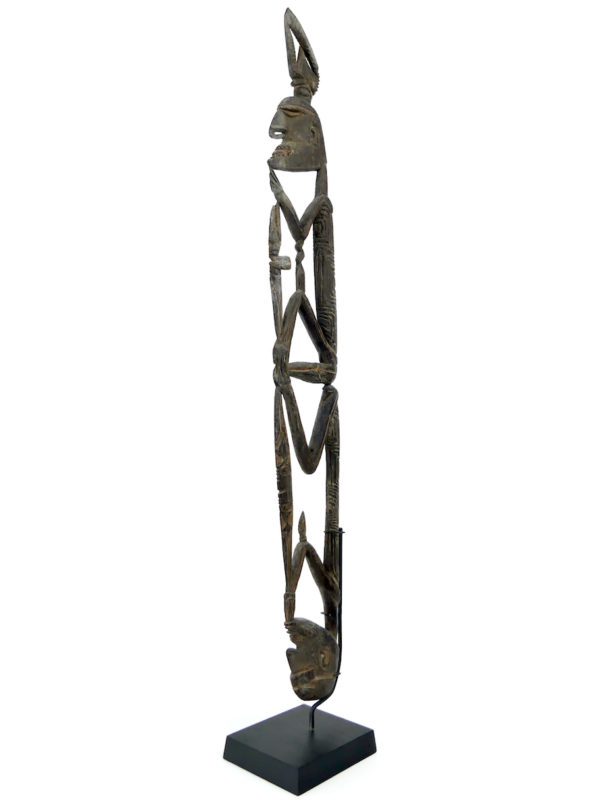 Fine sculpture Asmat Irian Jaya ancienne en bois léger sur socle (3/4)