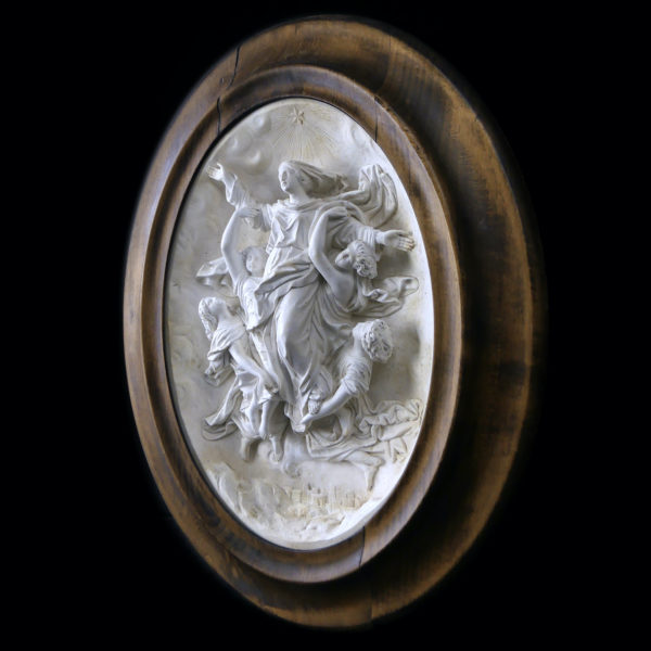 Bas-relief religieux assomption à encadrement ovale en bois fin XIXe – Image 2