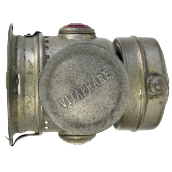 Lampe à carbure acétylène ancienne de la marque française VITAPHARE (dessus)