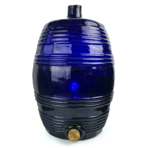 Tonnelet à parfum en verre soufflé épais bleu indigo XIXe Cannes France (face)