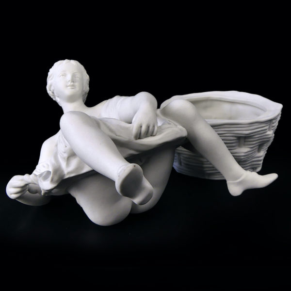 Biscuit érotique La Blanchisseuse signé Capodimonte XIXe Italie Curiosa (dessous 3/4)