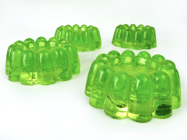 4 patins pour piano en ouraline verre fluorescent de collection Début XXe
