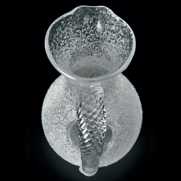 Pichet rafraîchissoir piriforme soufflé bouche cristal de Baccarat (dessus 3/4)