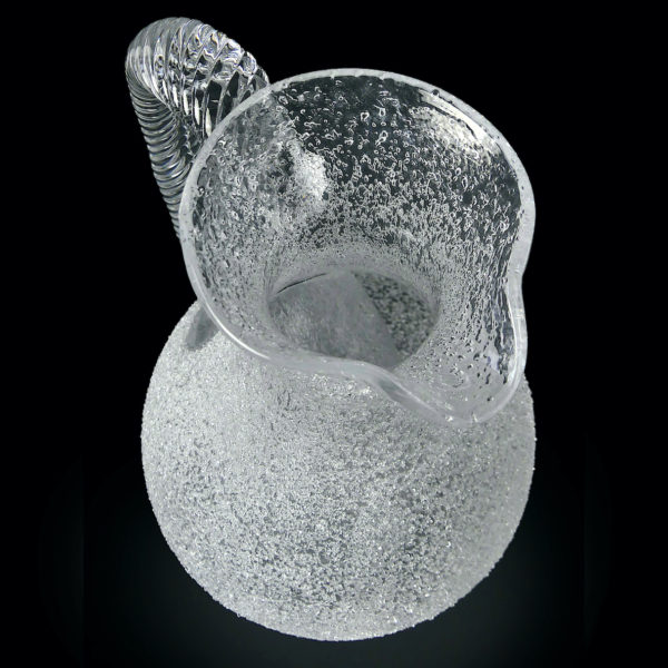 Pichet rafraîchissoir piriforme soufflé bouche cristal de Baccarat (dessus 3/4)