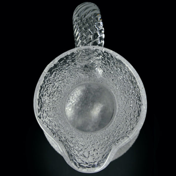 Pichet rafraîchissoir piriforme soufflé bouche cristal de Baccarat (dessus)