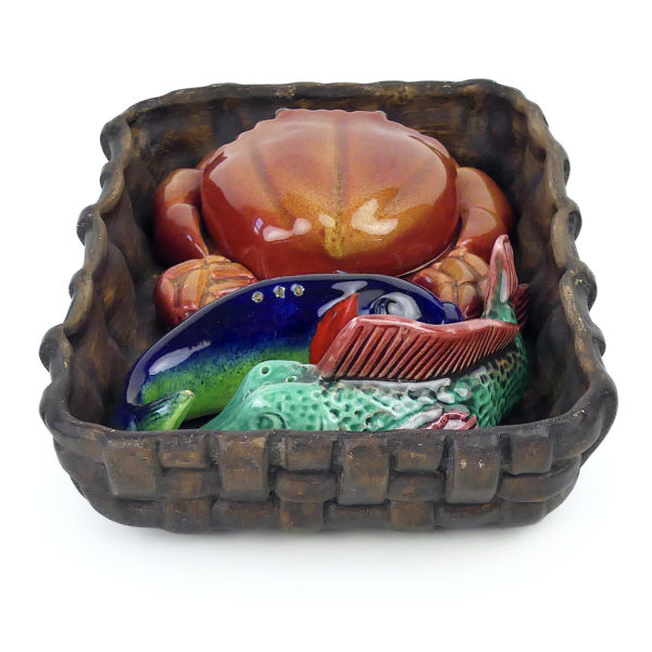 Serviteur de table Panier du pêcheur en barbotine Années 60 (dos)