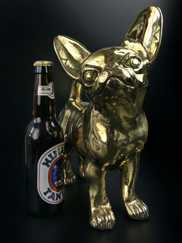 Statue chihuahua en laiton design et décalée (proportion)