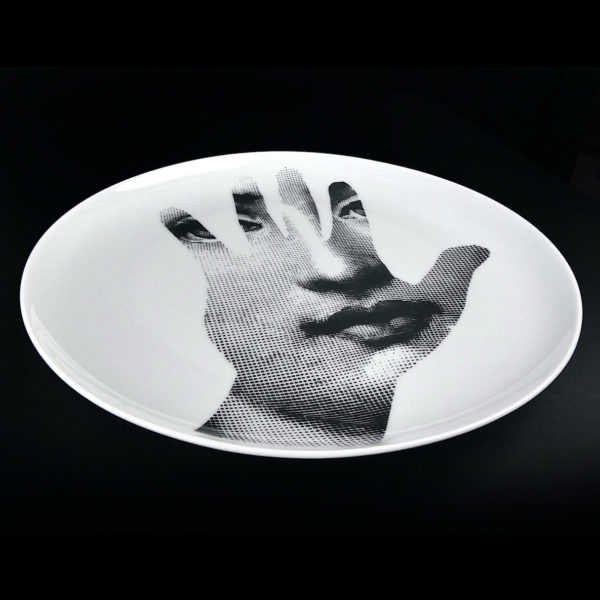 Assiette Fornasetti 15 en porcelaine Tema E Variazioni Milan (3/4)