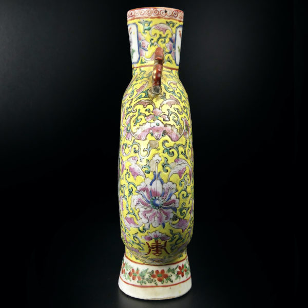 Vase rond aux dragons en porcelaine de Chine Dynastie Qing (profil)