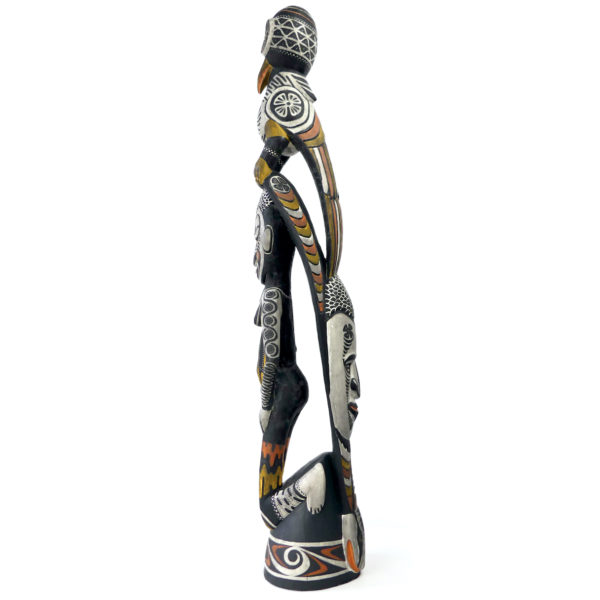 Grande statue sawos figure féminine d’ancêtre et oiseau totémique (profil)