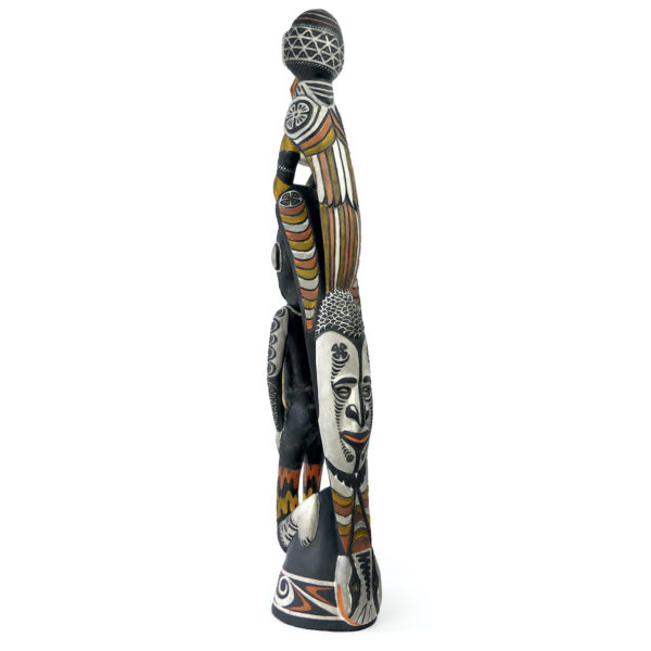 Grande statue sawos figure féminine d’ancêtre et oiseau totémique (3/4 dos)