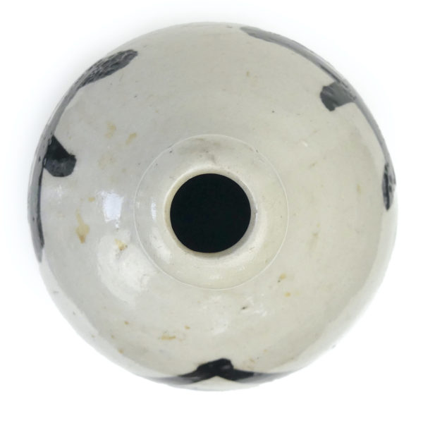 Tokkuri bouteille de saké artisanale ancienne en céramique et calligraphies (dessus)