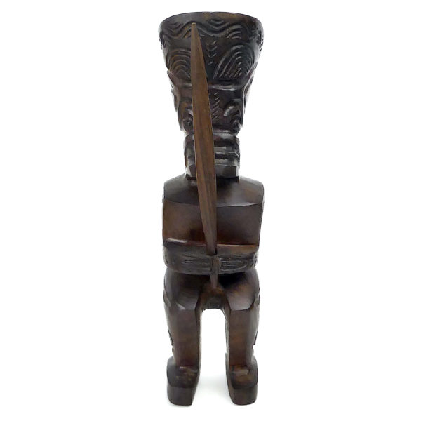 Tiki tahitien couronné avec lance en bois de rose Souvenir Tahiti (face)