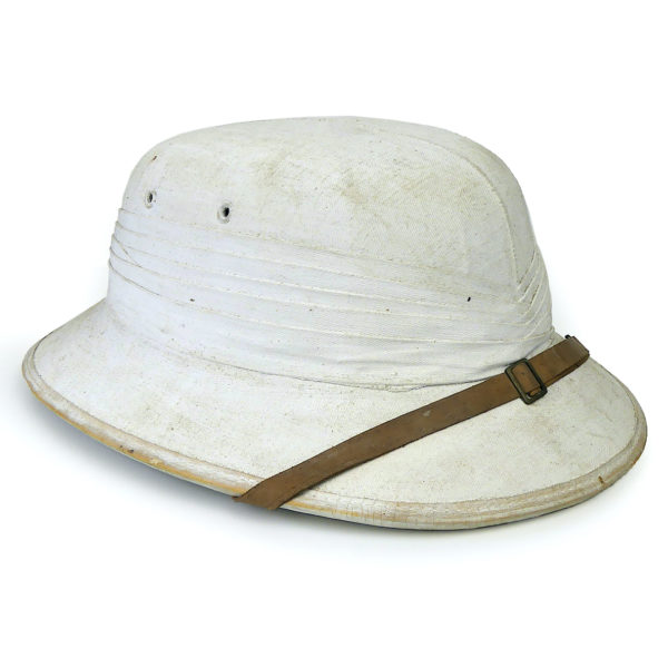 Casque colonial plat ancien salacot léger blanc et vert dans sa boîte à chapeau (3/4)
