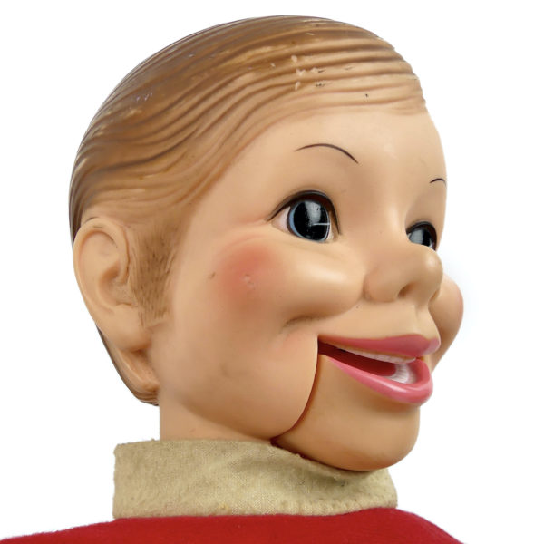 Poupée de ventriloque Willie Talk 1970’s Jouet US vintage collector (détail)
