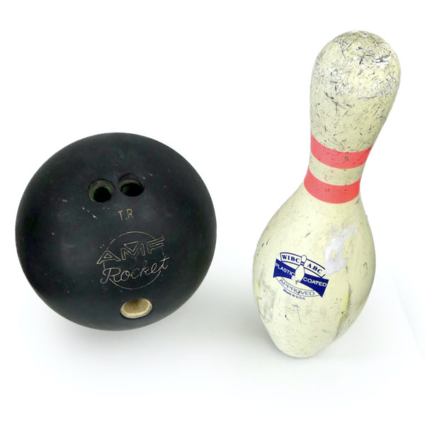 Boule et quille de bowling AMF vintage rétro 70’s USA (dessus)