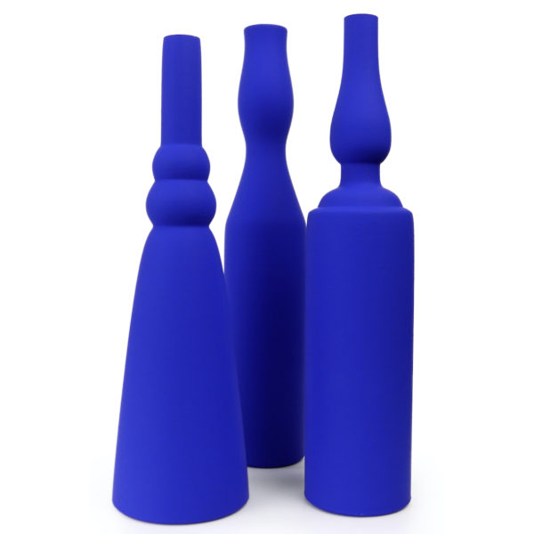 Trois vases Morandi bleu Klein IKB Design italien Collection Exclusive (face)