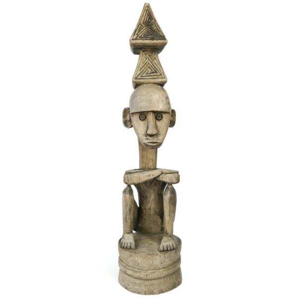 Grande statue Yene d’ancêtre en bois de l’île Florès Timor (face)
