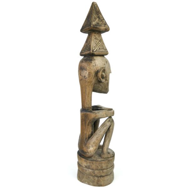 Grande statue Yene d’ancêtre en bois de l’île Florès Timor (3/4 dos)
