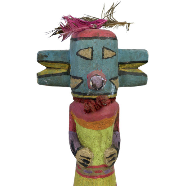 Poupée Kachina Hopi aux oreilles doubles en bois léger Arizona (détail)