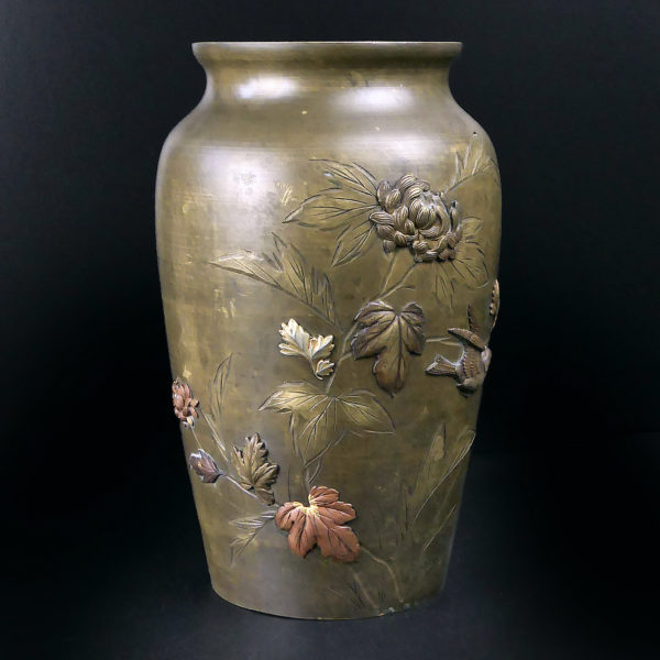 Vase balustre en bronze et cuivre période Meiji XIXe Japon