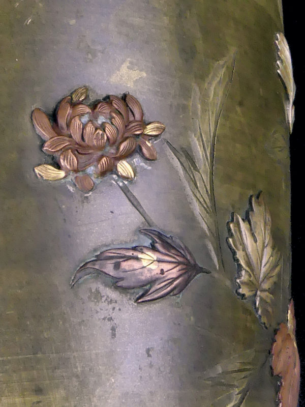 Vase balustre en bronze et cuivre période Meiji XIXe Japon (détail)