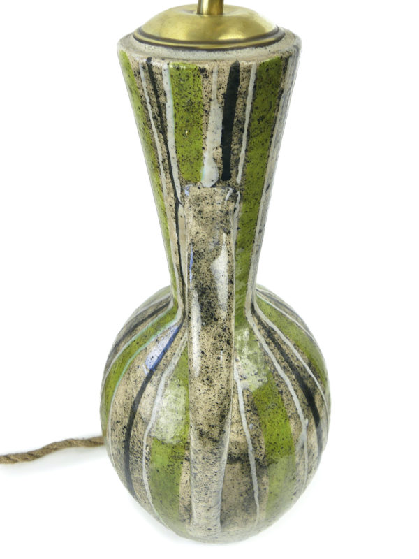 Grande lampe de table en céramique à rayures des années 50 (détail)