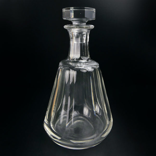 Carafe à vin en cristal de Baccarat modèle Talleyrand signée (face)
