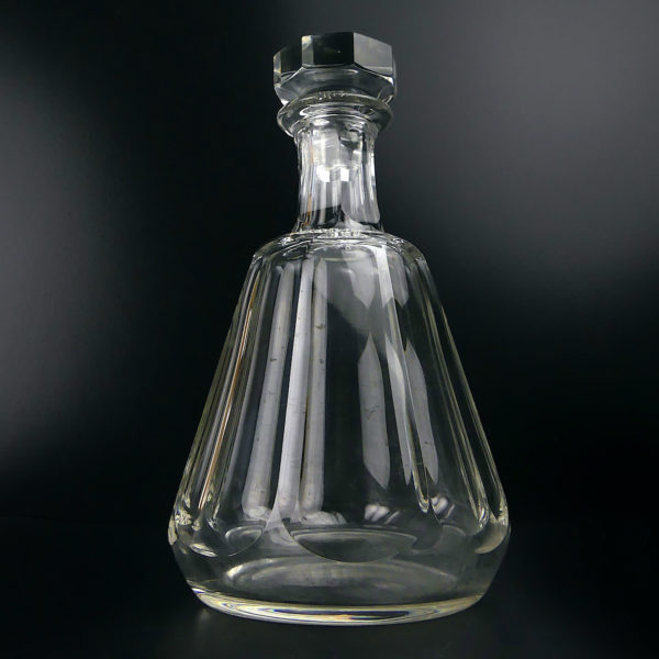 Carafe à vin en cristal de Baccarat modèle Talleyrand signée (face)
