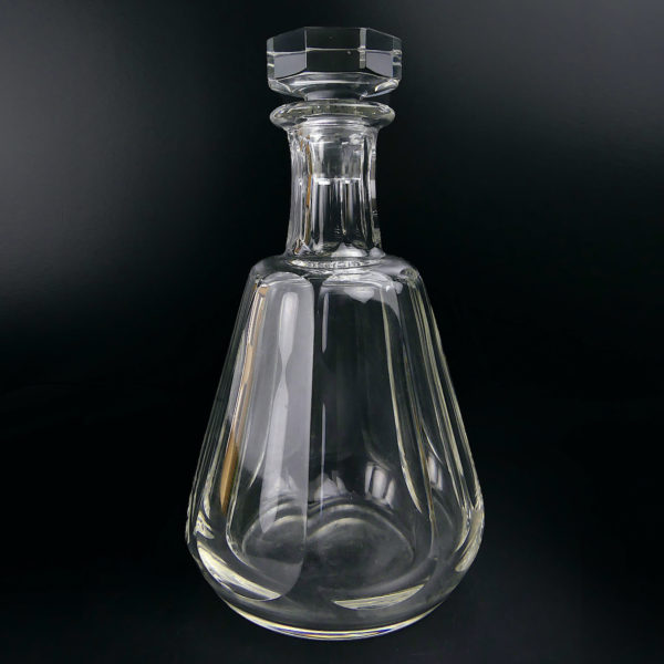 Carafe à vin en cristal de Baccarat modèle Talleyrand signée (face)