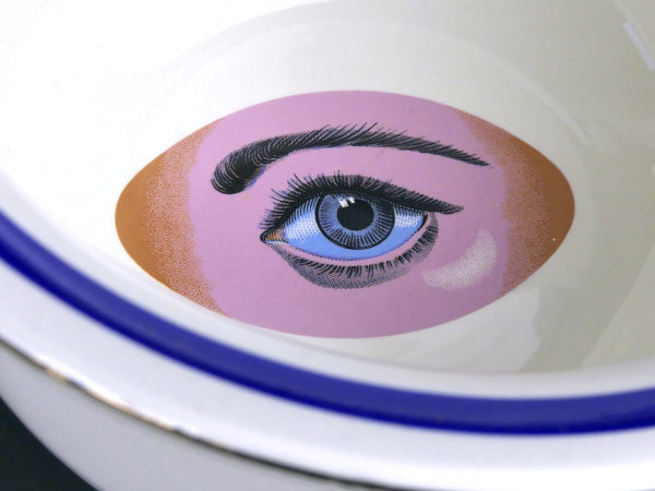 Pot de mariée ancien de la faïencerie de Orchies Moulin des Loups XIXe (détail)