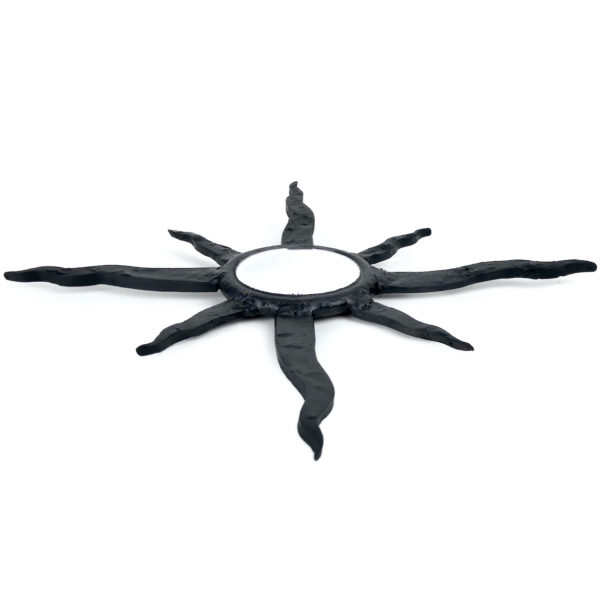 Petit miroir soleil noir œil de sorcière bombé métallique Mi-XXe (dessous 3/4)