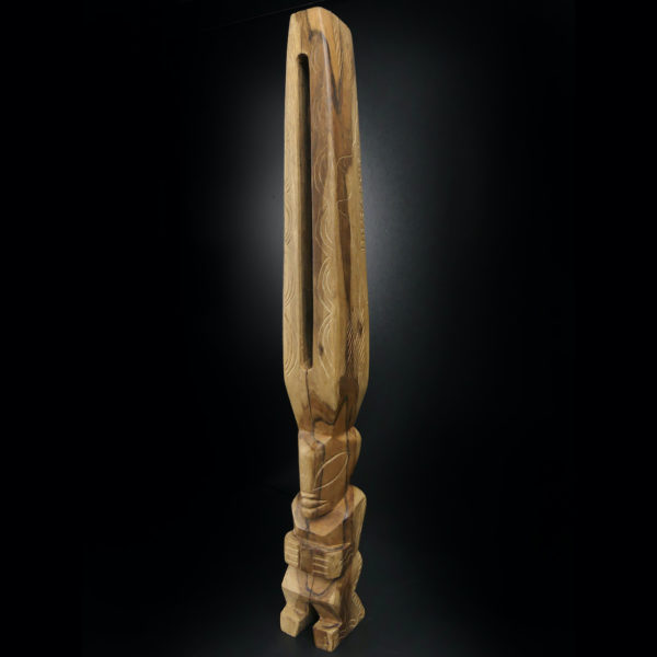 Toere Tiki tambour à fente polynésien en bois bicolore Bora Bora (3/4)