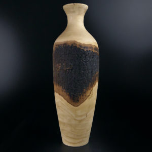Long vase bombé en manguier naturel avec écorce en ceinture (face)
