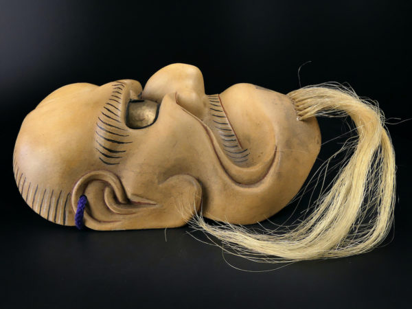 Masque Beshimi Akujo Shōwa en bois et laque sèche Théâtre nô (profil)