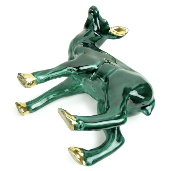Faon biche en céramique verte et dorée des années 60 (dessous 3/4)
