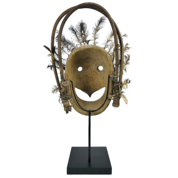 Grand masque Esprit Oiseau céphalomorphe style Yupik sur pied (dos)