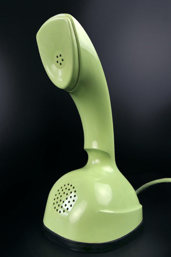 Téléphone Cobra Ericofon vert tendre de la marque suédoise LM Ericsson (3/4)