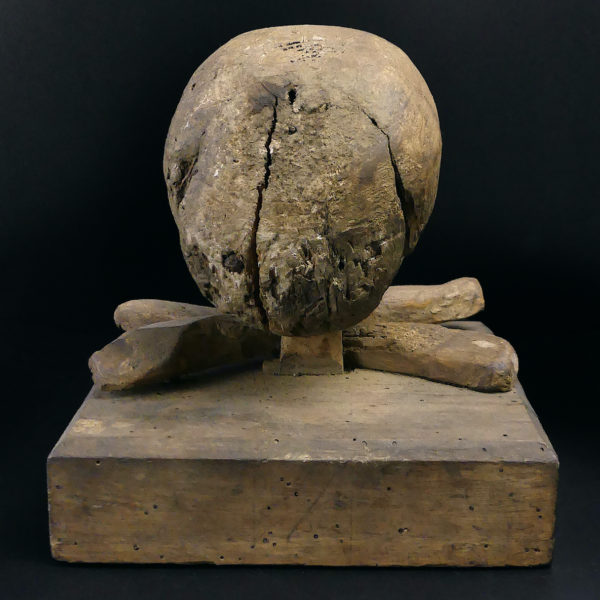 Crâne d’église ancien en bois sculpté Crâne d'Adam Vanitas Memento mori (dos)