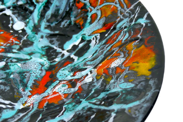 Plat moderniste Dripping Poët-Laval dans le style de Jackson Pollock (détail)