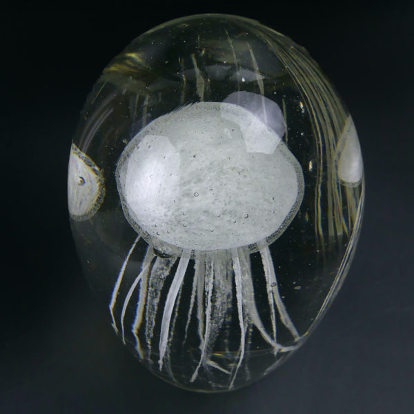 Grande sulfure 3 méduses blanches phosphorescentes en verre (dessus)