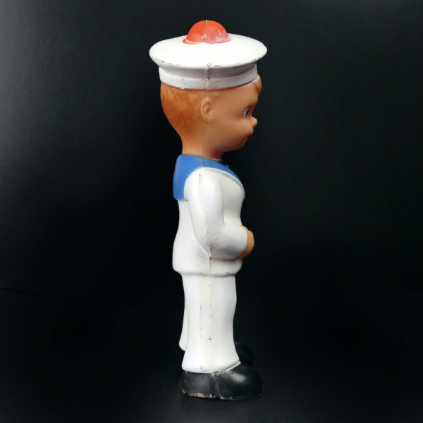 Petit matelot Delacoste blanc vintage en caoutchouc 70 (profil)